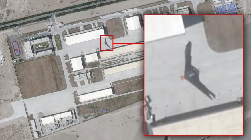衛星拍到！新疆秘密基地現巨型無人機　翼展52米直逼「B-12」