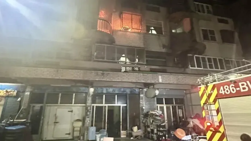 高雄路竹透天厝火警　1女子無呼吸心跳送醫搶救