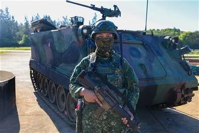 義務役入列！戰車營120迫砲實彈射擊　親身感受火力震撼