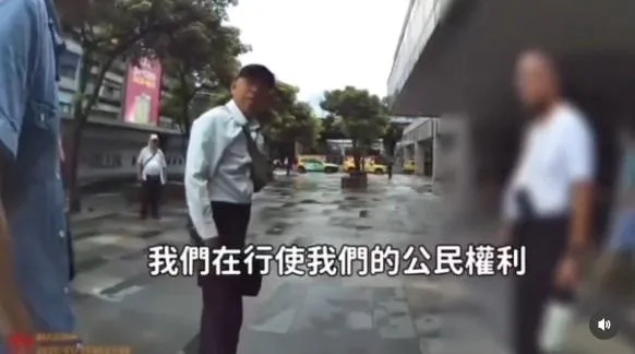 默默流淚！青鳥大街上出征老榮民　網轟：沒有他們哪有現在的家