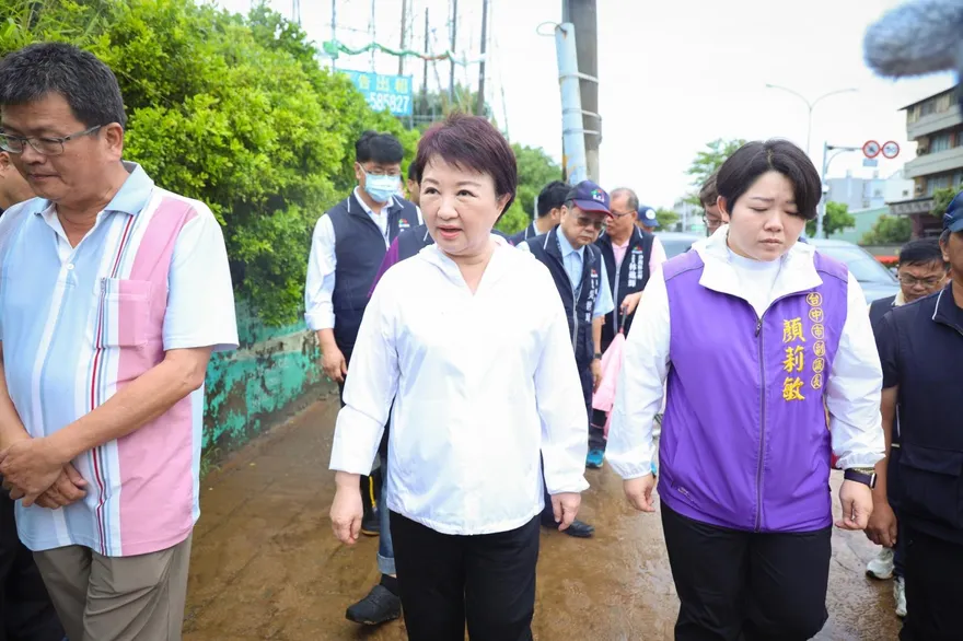 台中暴雨多處積水　盧秀燕親赴勘災下令：加強戒備守護市民