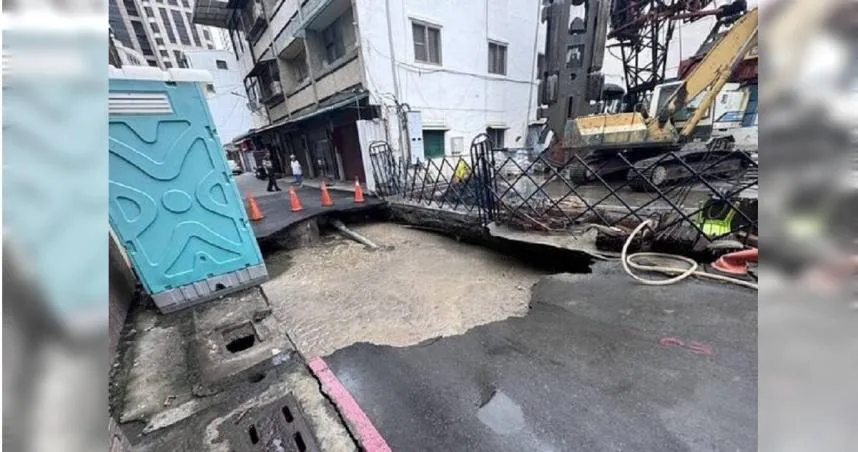 高雄工地施工釀天坑！變壓器整組掉入　524戶停電