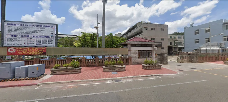 建臺高中23考生被「報錯科目」　校方道歉：承擔所有責任