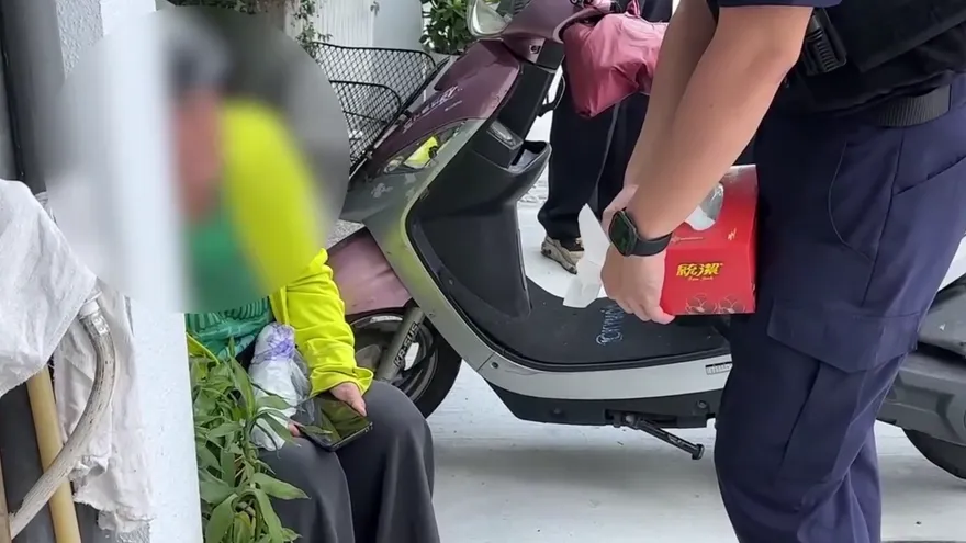 影/高雄78歲男去高醫遭輾死　妻見「遺體破碎」崩潰痛哭
