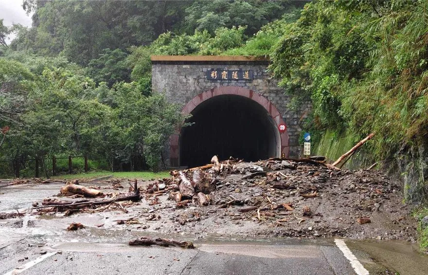 薇帕颱風強降雨！ 南橫公路多處邊坡坍方　搶通時間一次看