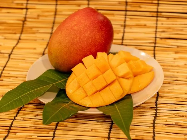 芒果糖分過高不敢碰？研究：連續食用12週助降空腹血糖