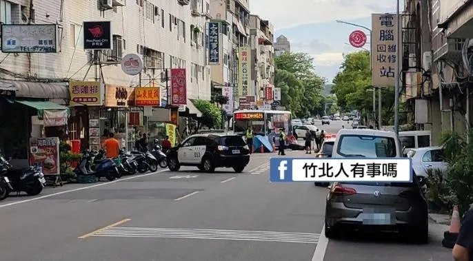 新竹死亡車禍！騎士自摔對向車道　下秒濺血遭公車輾斃