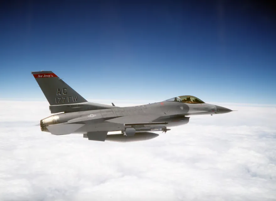 泰軍宣布再部署F-16戰機　2波攻勢精準炸毀柬軍事目標