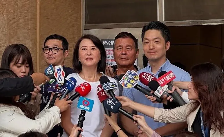 衛福部次長剿匪類比大罷免　王鴻薇：搞不好繼續升官