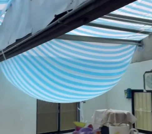 影/嘉義暴雨成災！帆布屋頂「水彈」加壓測試　驚險畫面曝光