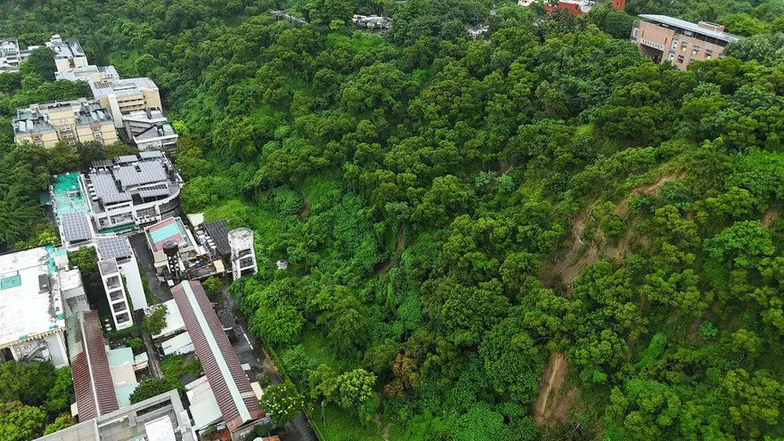 彰師大進德校區通報土石滑落　經現勘無立即危害