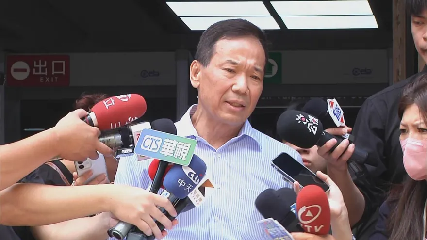鍾小平指劉世芳鄭英耀為「台獨部長」！告發涉內亂罪