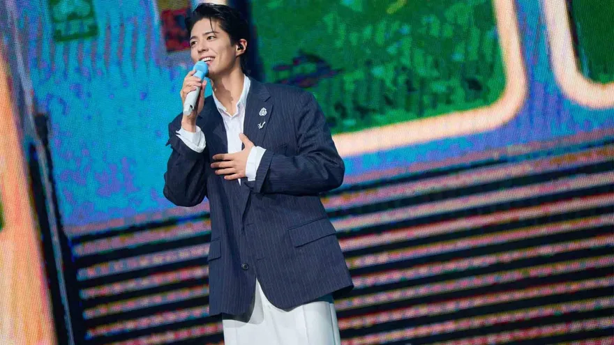 朴寶劍晨跑+騎UBike遊高雄　3.5小時會台粉狂撒糖