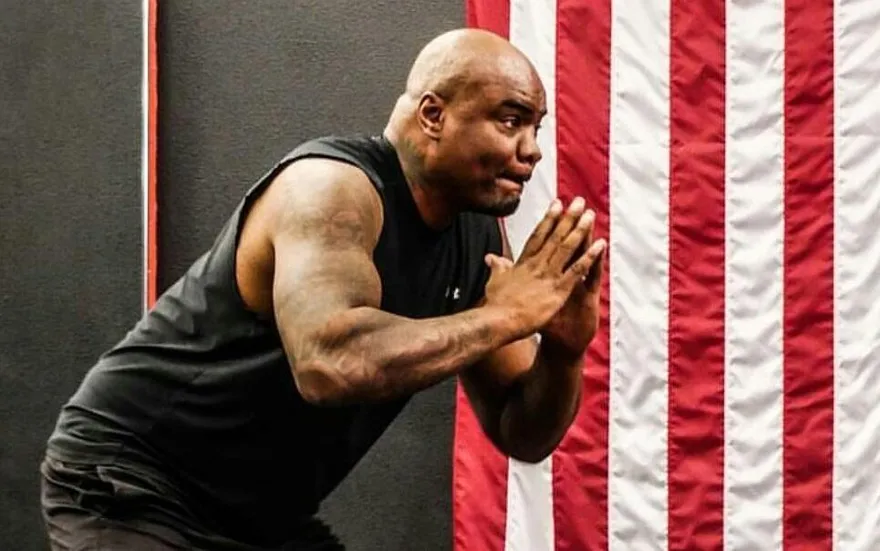 NBA/球星老爸涉謀殺未遂！　把路人刺進ICU被逮捕了