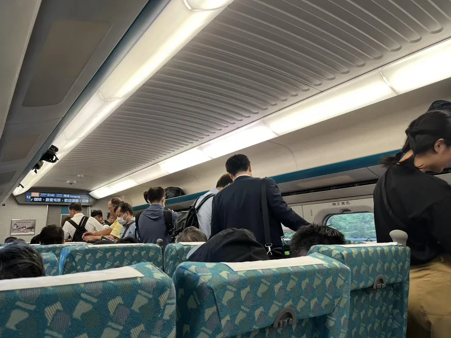 高鐵寧靜車廂惹議！孩童哭鬧遭怒吼「吵死了」　網嘆：欺善怕惡