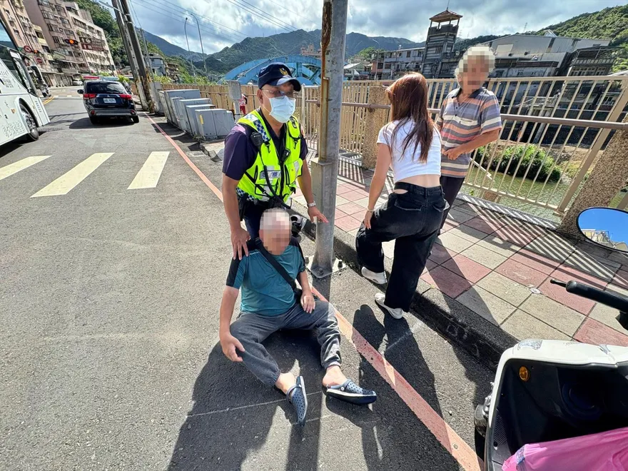 跟鬼差搶命！瑞芳7旬翁自摔昏迷　警民CPR救援「他睜眼了」