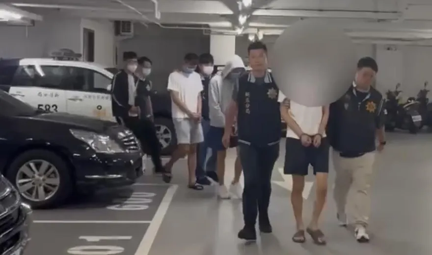 影/新店18歲男遭痛毆骨折丟包公墓　6名涉案嫌犯落網