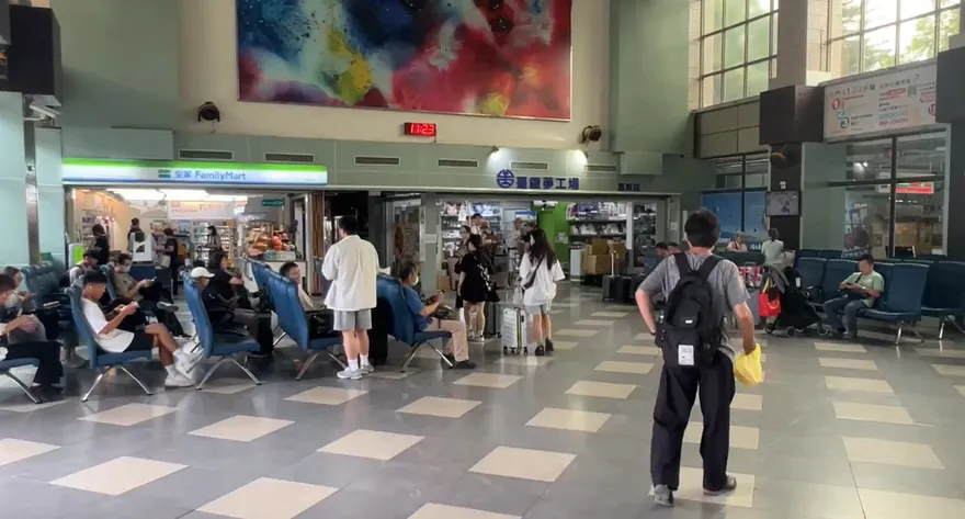 影/強颱樺加沙來襲！　台鐵南迴線中午12時後全面停駛