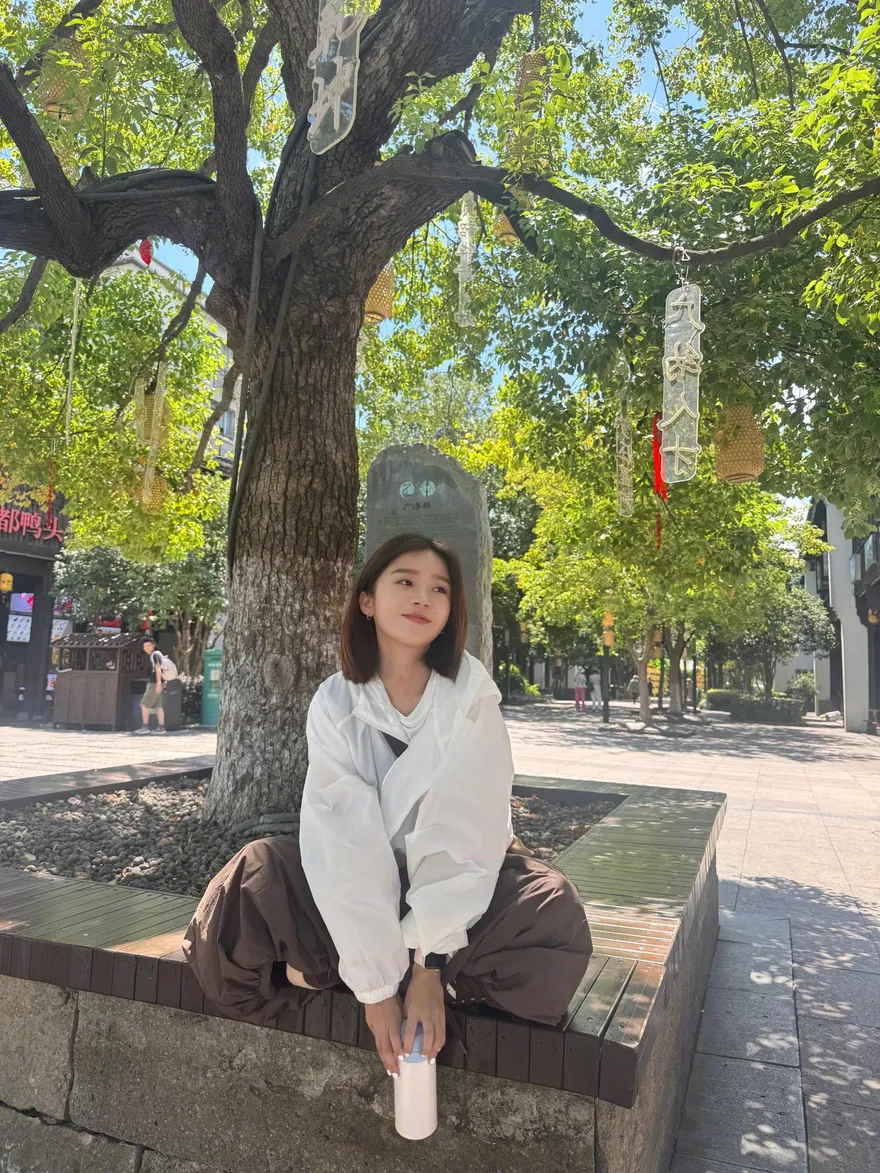 宋伊人遭控「拉于朦朧進飯局」　祭律師聲明反擊喊告