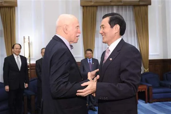 馬英九與呂秀蓮恩師孔傑榮逝世　享壽95歲