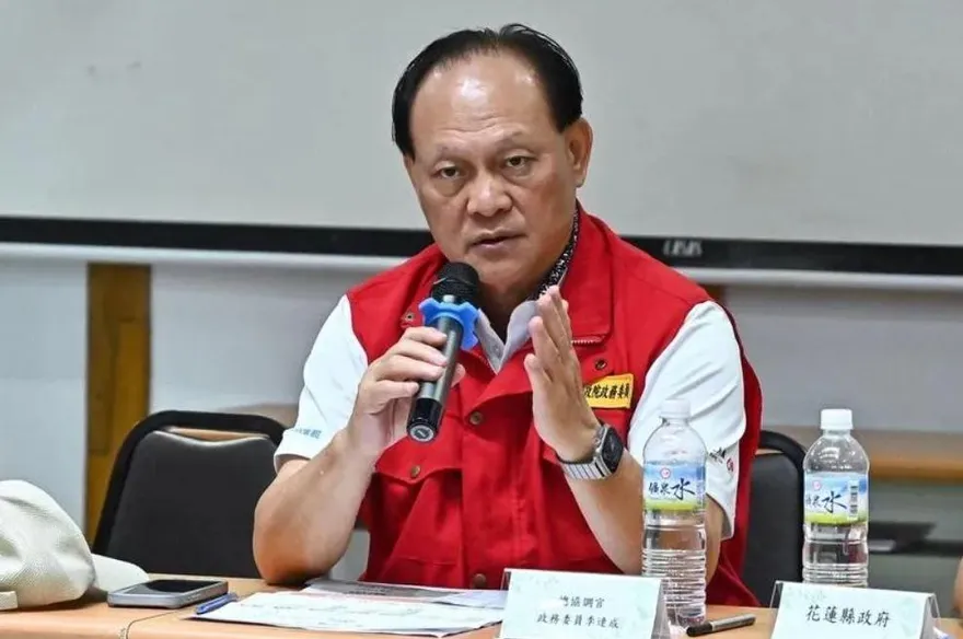 拋棄沈伯洋拱季連成選花蓮？郭正亮：青鳥是不是有病