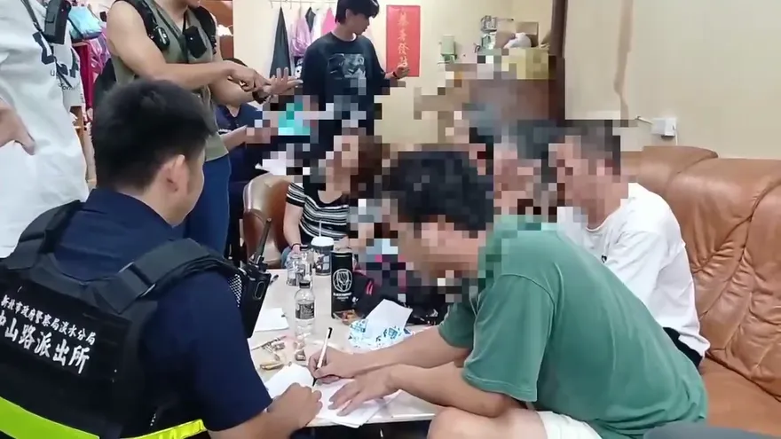 影/中秋「一條龍服務」沒了！淡水賭場被抄、茶室疑是關係企業