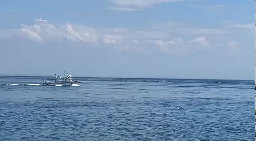 影/海上驚魂！小琉球11人潛水團遭捲走　海巡成功救援