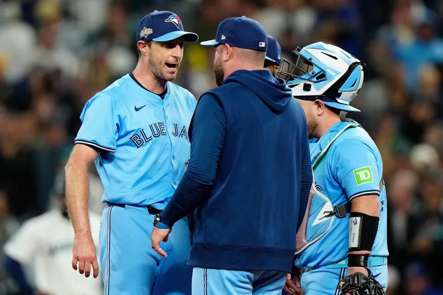 MLB/「瘋狂麥斯」好大膽！薛澤吼教練拒換投　藍鳥扳平戰局