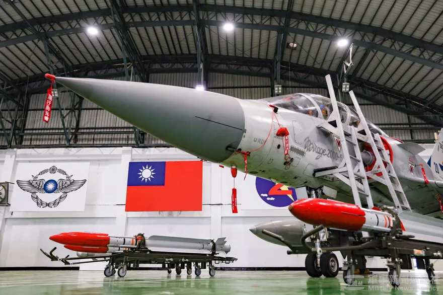 維持幻象2000-5戰機戰力　空軍61.8億元為空對空飛彈延壽