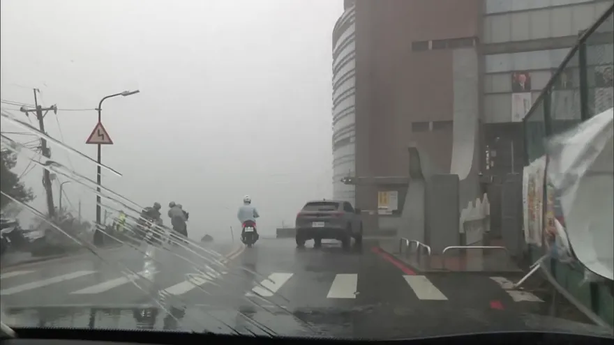 雙北市超大豪雨！　文化大學臨時宣布「全校改遠距教學」