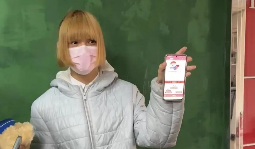 金髮「Yuki」男扮女裝假冒救護員　新造型現身法院