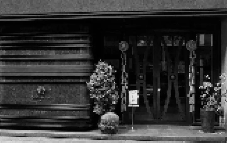 北市豪宅交疊雙屍詭死！女方為美甲師　男為「粉盒大王」之子