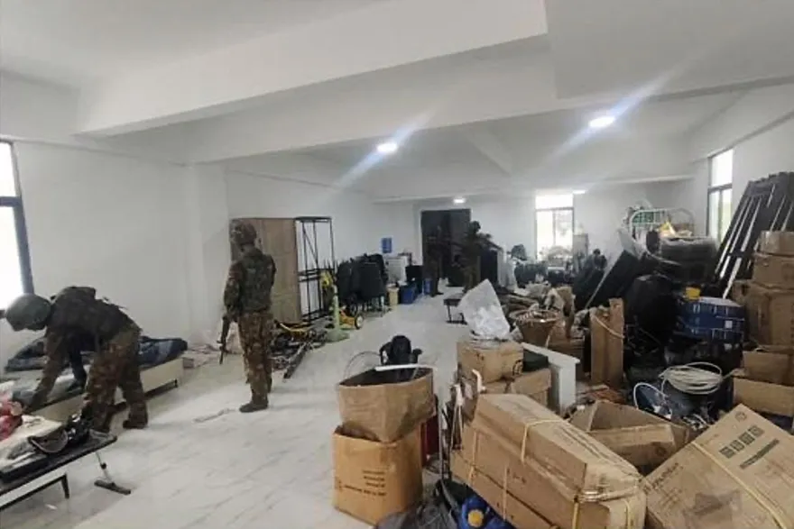 影/緬甸軍方掃蕩KK園區！千人「跳河逃亡」驚悚畫面曝光