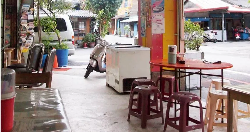 內用仍有空位！她點出台人不愛併桌　網：不想打擾別人