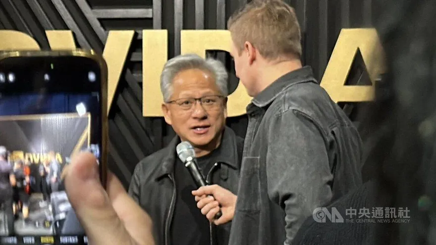 黃仁勳：輝達攜手美能源部　打造7座AI超級電腦