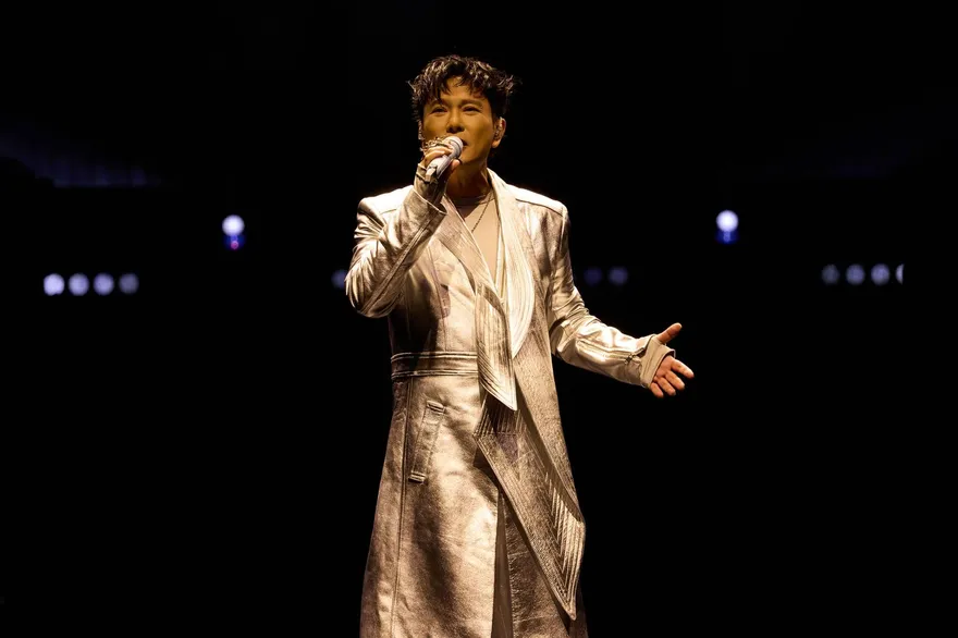 迎巡演第101場！張信哲化身「愛神邱比特」　粉絲求婚成功