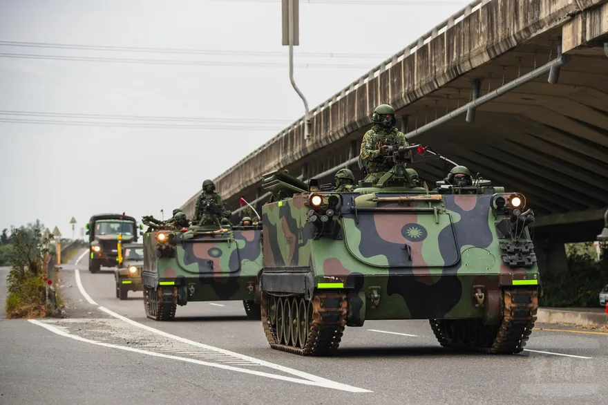 「陸勝1號」操演持續對抗　第542旅搭配AH-64E陸空聯合打擊