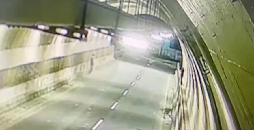 影/基隆中山隧道「黑衣鬼影」　監視器揭3屁孩裝神弄鬼