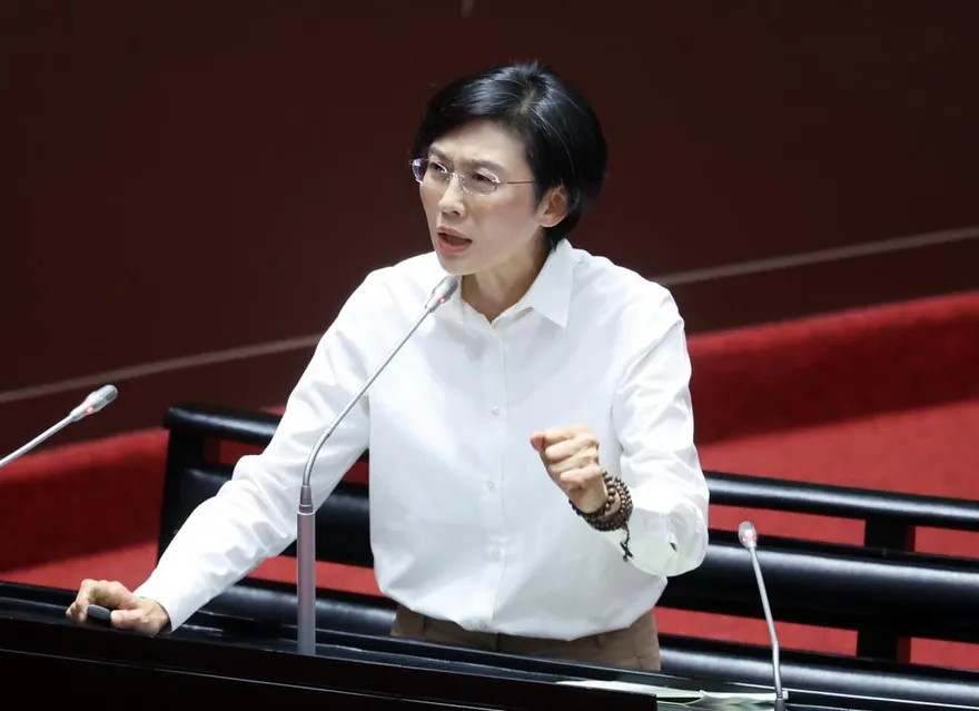 林岱樺引爆綠營派系內鬨！溫朗東開第一槍宣布：退出正國會、退出選舉