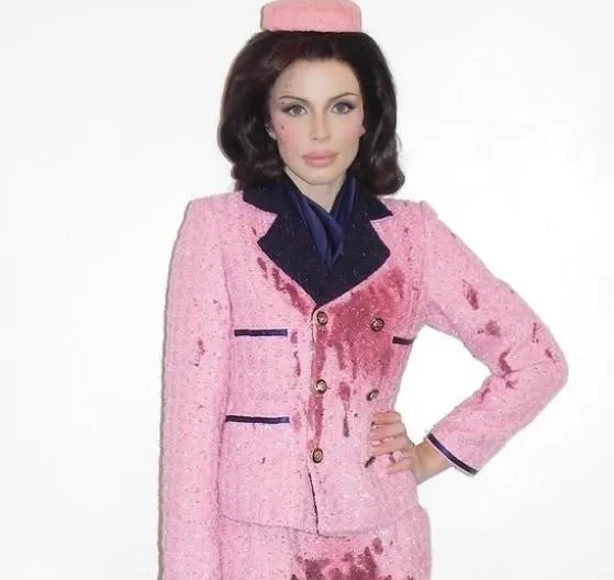 玩過頭？萬聖節模仿甘迺迪遇刺賈姬「渾身是血」　美國女星被轟慘