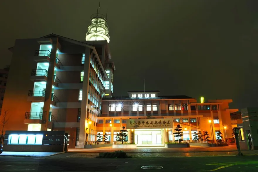 不滿與友聊天！彰化男持鐮刀狠砍8旬母致死　遭羈押