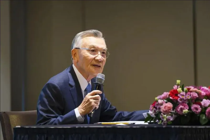 林信義與黃循財閉門晤談　APEC代表團：氣氛融洽