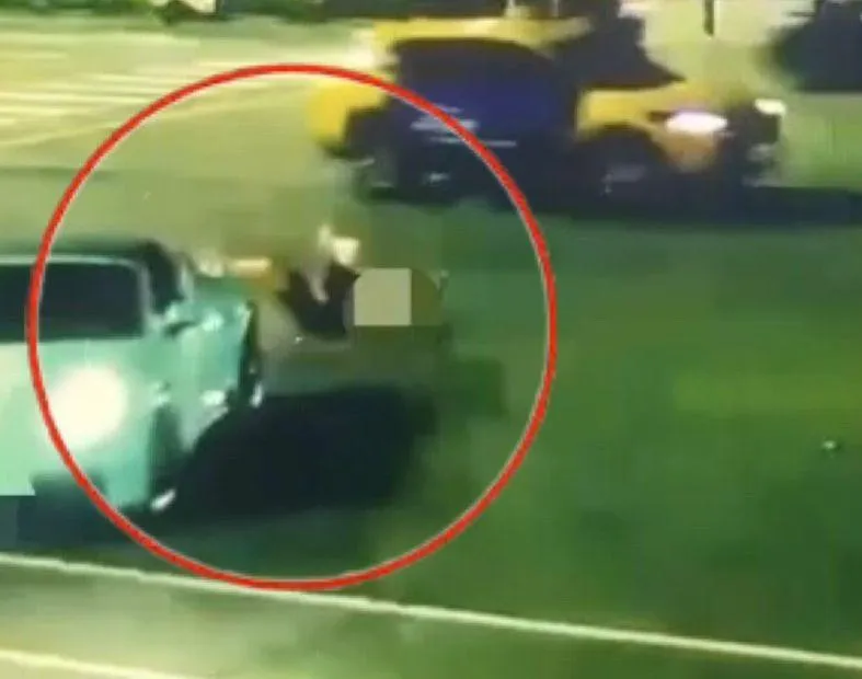 高雄「保時捷富少」闖禍！開老爸的車擊落機車騎士