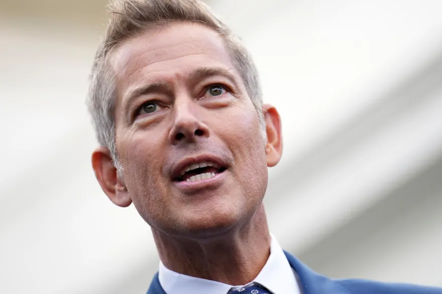 史上最長政府停擺衝擊空中交通　美交長警告恐關閉空域