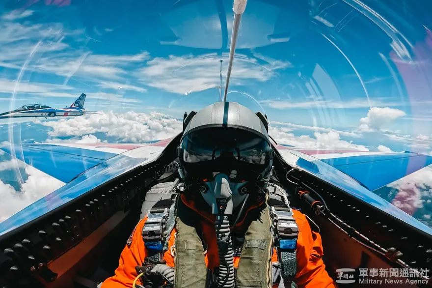 空軍AJT高教機生產原廠漢翔公司　「勇鷹專案」獲AS9110認證