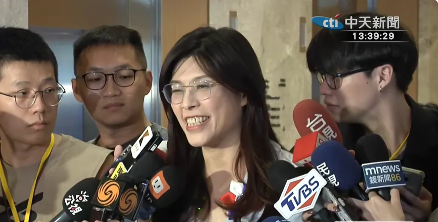 鄭麗文與柯文哲首度碰面！親口曝光藍白合重大進展