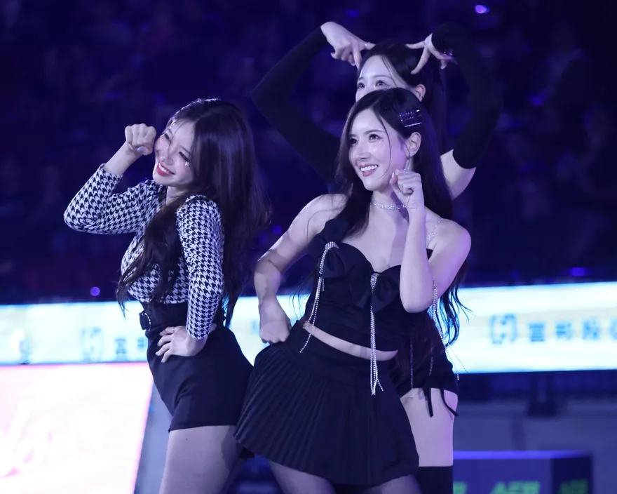 PLG/富邦韓籍三本柱甜美合體！中場舞辣翻和平館