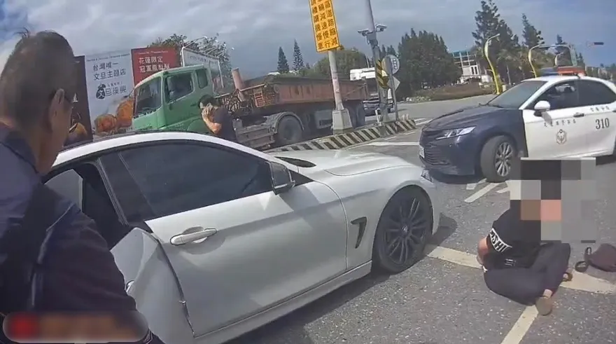 懷疑女友劈腿！毒販糾眾持球棒痛毆情敵　強押上車擄人