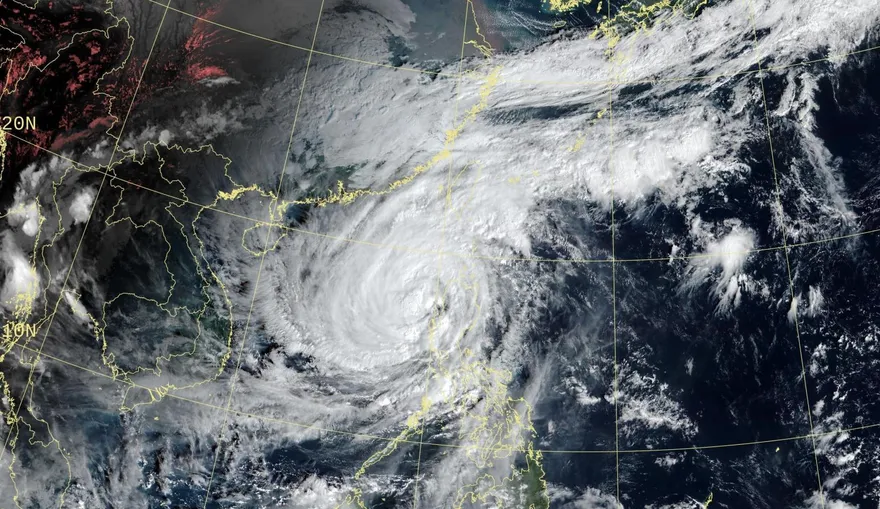 鳳凰將轉彎撲台！　賈新興估「13縣市」停班課機率大