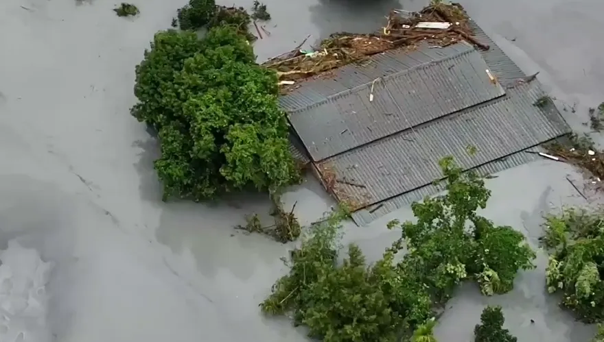 不斷更新/鳳凰進逼！花蓮秀林鄉11/10中午起停班課